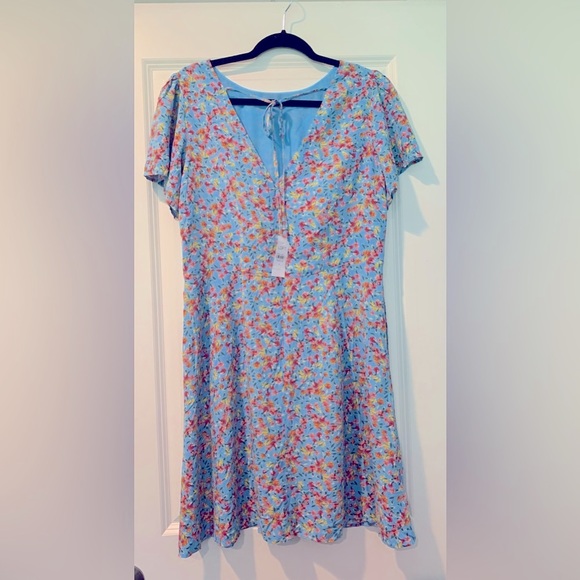 NWT Loft Tie Back Pocket Dress size 8 - Picture 5 of 8